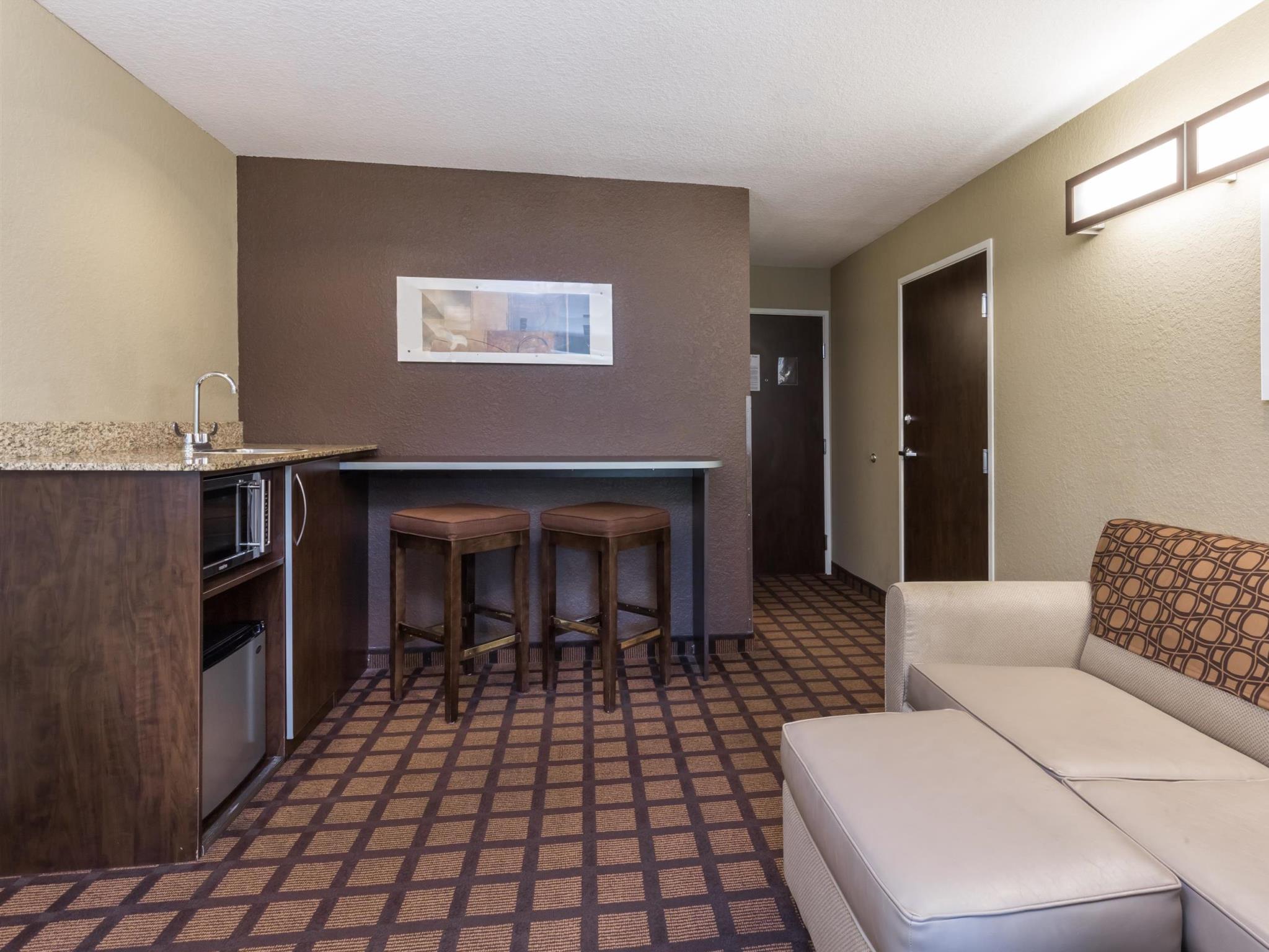 Microtel Inn & Suites By Wyndham Jacksonville Airport מראה חיצוני תמונה