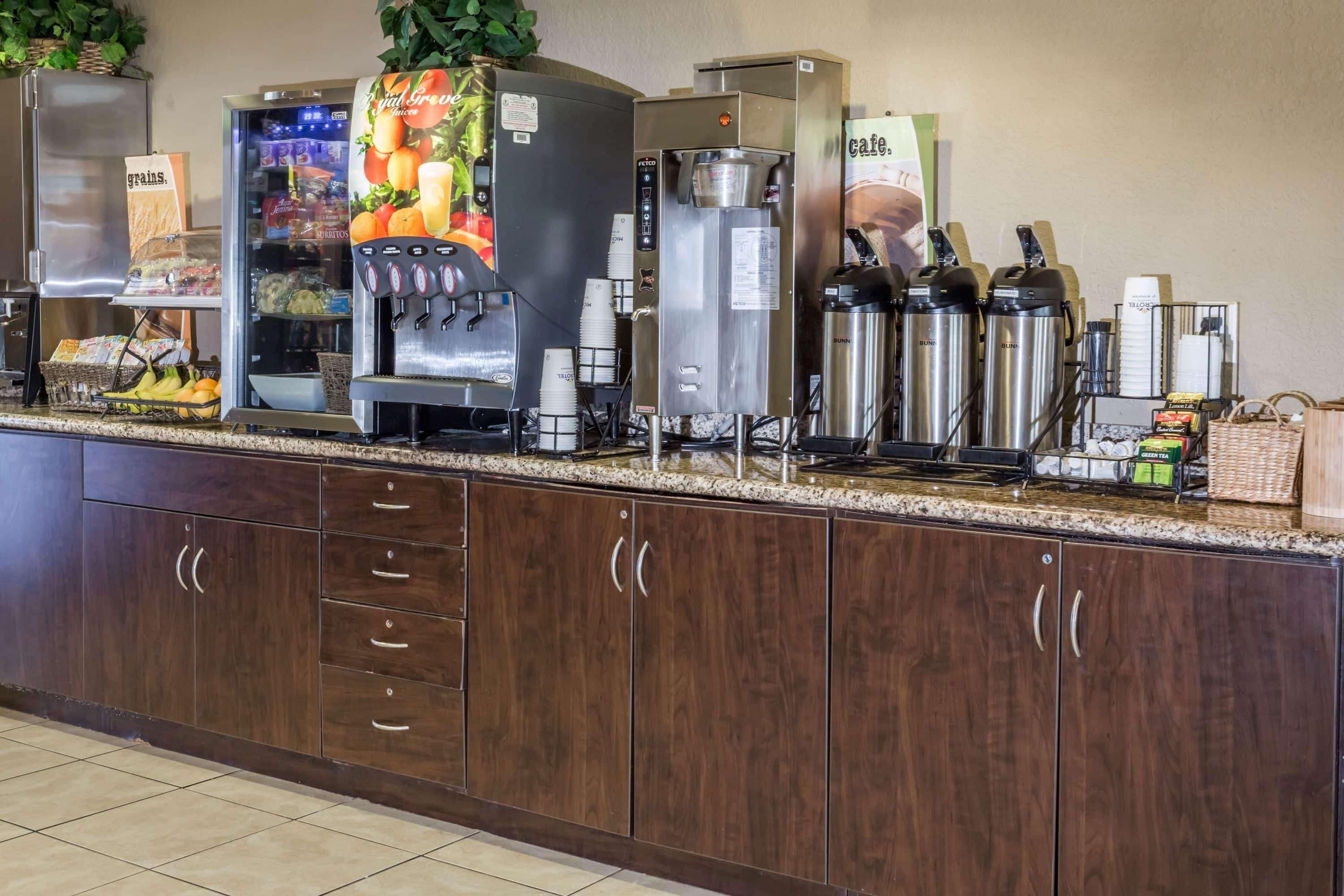 Microtel Inn & Suites By Wyndham Jacksonville Airport מראה חיצוני תמונה