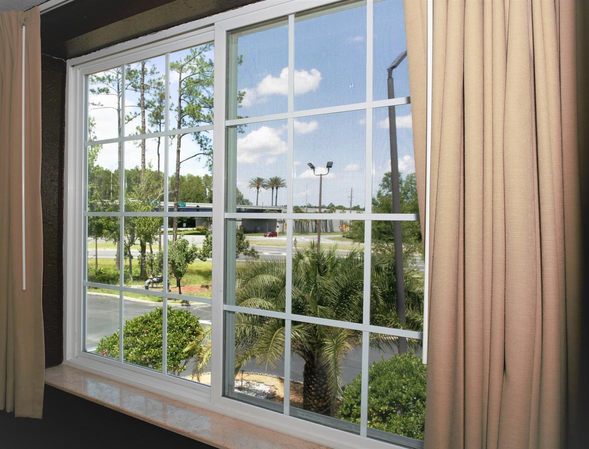Microtel Inn & Suites By Wyndham Jacksonville Airport מראה חיצוני תמונה